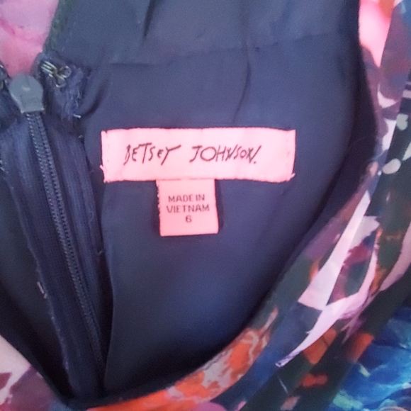 NWT Betsey Johnson pintucked dress - Picture 6 of 8